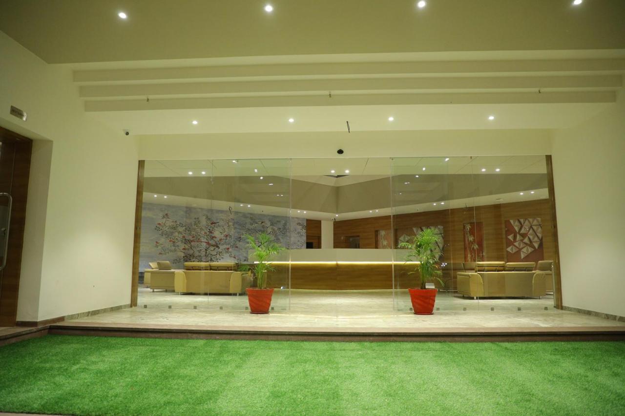 Vits The Somnath Gateway Hotel Kültér fotó
